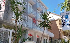 Hotel Corallo Garni